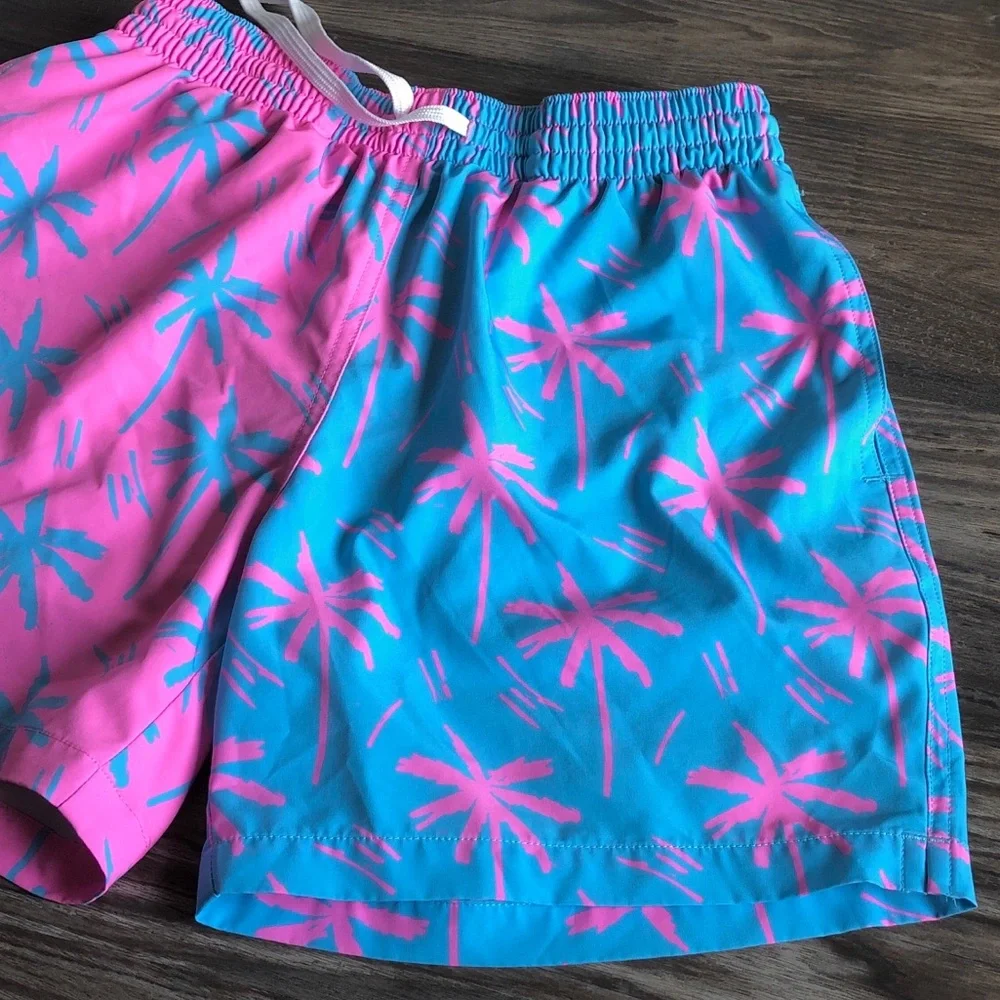 Chubbies Mens Palm Tree Print Swim Trunks Pink Blue Lined Small